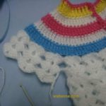 Açıklamalı Tığ İşi Bebek Hırkası