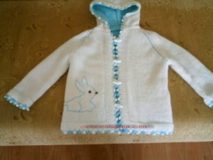 Kız ve Erkek Bebeklere Hırkalar