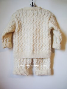 Kız ve Erkek Bebekler İçin Örgü Takım 2 krem erkek takim 2