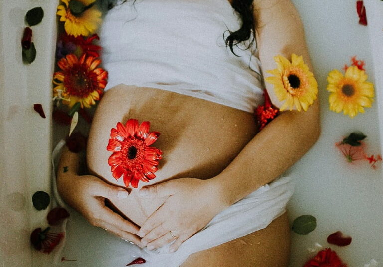 Hamilelikte Banyo Yaparken Dikkat Edilmesi Gerekenler