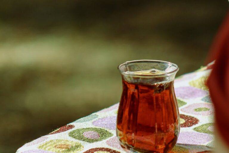 Çay Lekesi Nasıl Çıkar?