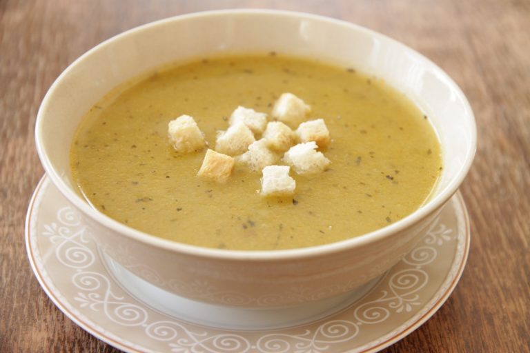 İrmikli Sebze Çorbası