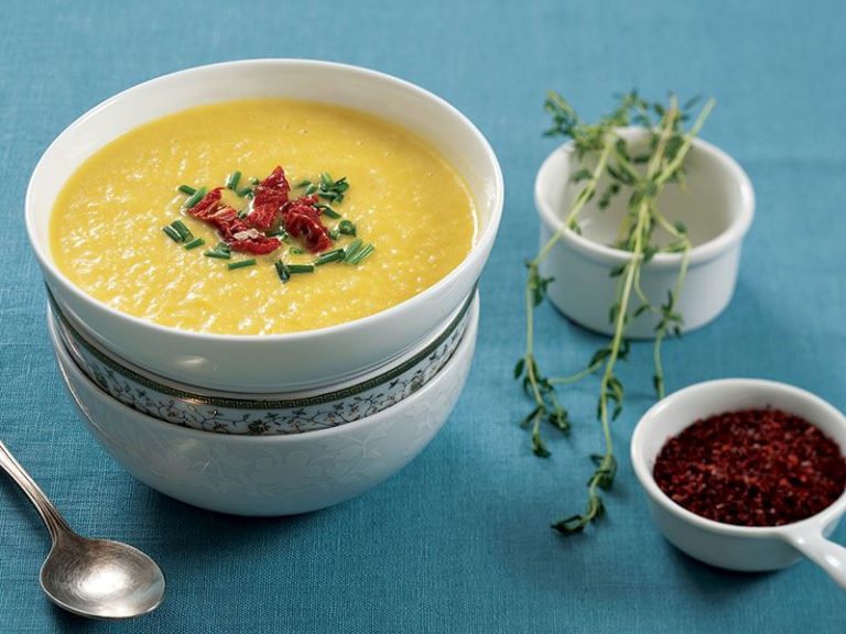 Sütlü Pırasalı Havuç Çorbası