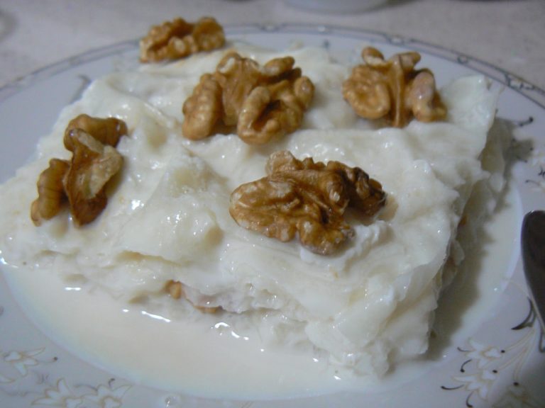 Cevizli Güllaç Sermesi