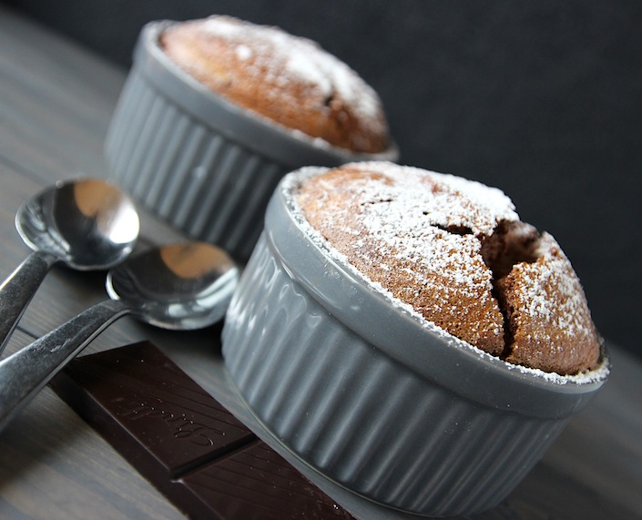 Bitter Çikolatalı Sufle Tarifi