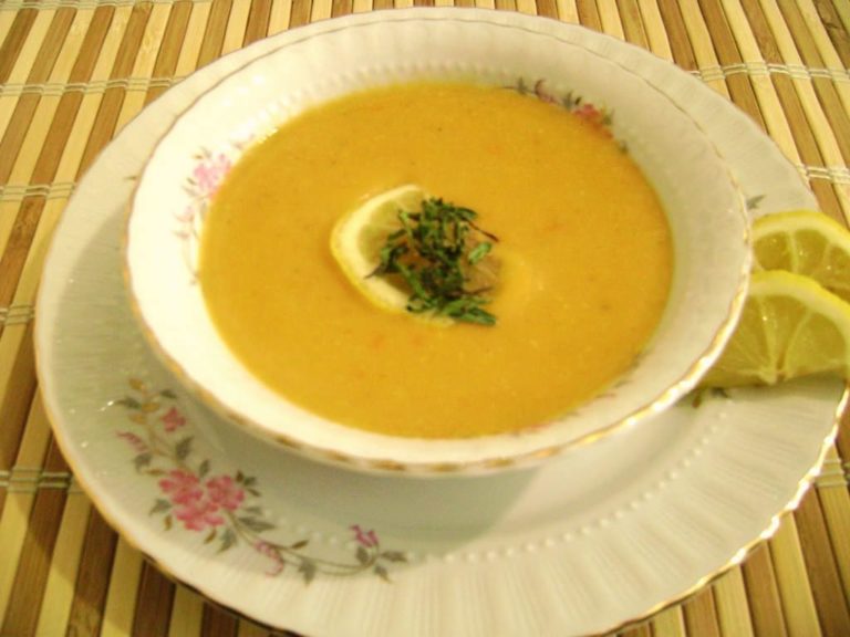 Safranlı Tavuk Çorbası