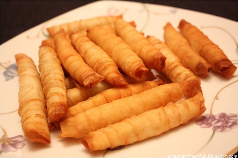 Peynirli Sigara Böreği Tarifi