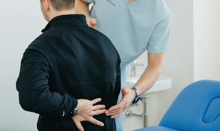 Sırt Ağrılarının Sebepleri