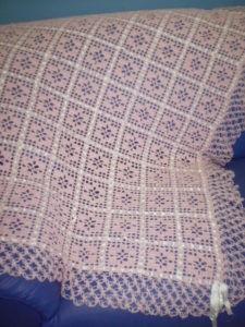 Pembe Battaniye 2 bebek battaniye 15a