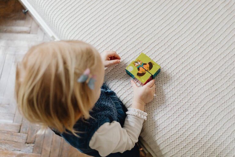 4-6 Ay Bebekler İçin Beyin Geliştirici Aktiviteler