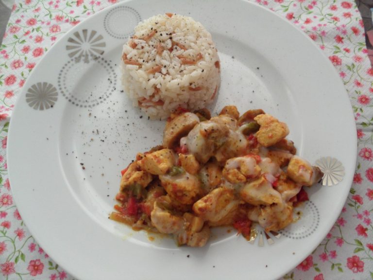 Pilavlı Tavuk Yahni