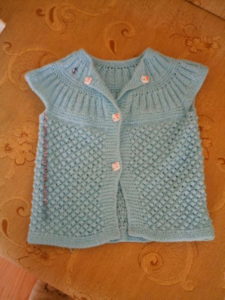 Kız ve Erkek Bebeklere Yelekler 6 Kız ve Erkek Bebeklere Yelekler