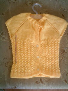 Kız ve Erkek Bebeklere Yelekler 10 Kız ve Erkek Bebeklere Yelekler