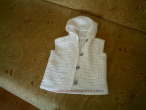 Kız ve Erkek Bebeklere Yelekler 1 Kız ve Erkek Bebeklere Yelekler