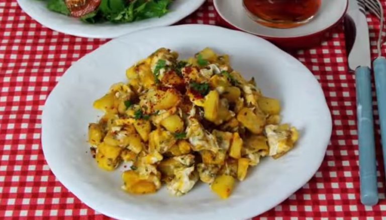 Yumurtalı Patates Kavurması Tarifi