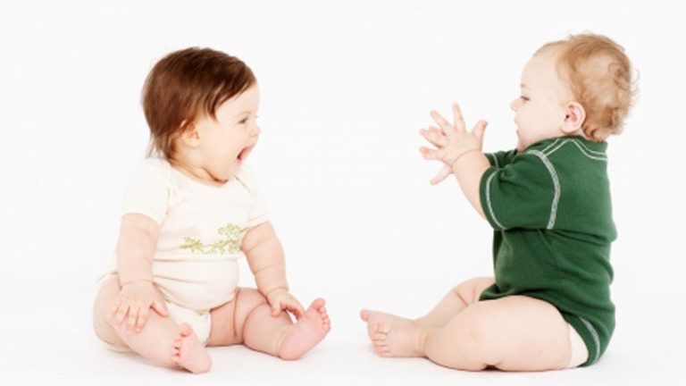 Bebekler Kaç Aylıkken Oturur?