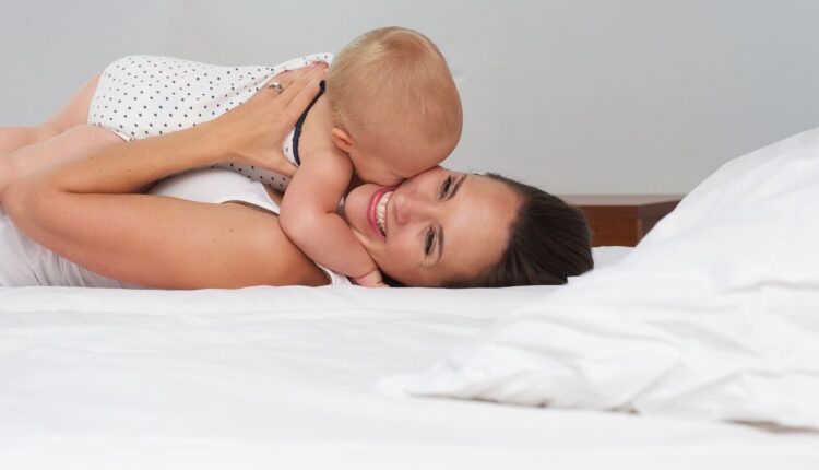 Bebeğiniz Size Aşık Oldu Mu? 1 Sevginin Bebek Gelişimindeki Önemi