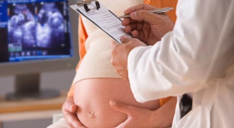 Anne Karnında Bebeğin Suyunun Azalması 1 hamile 1