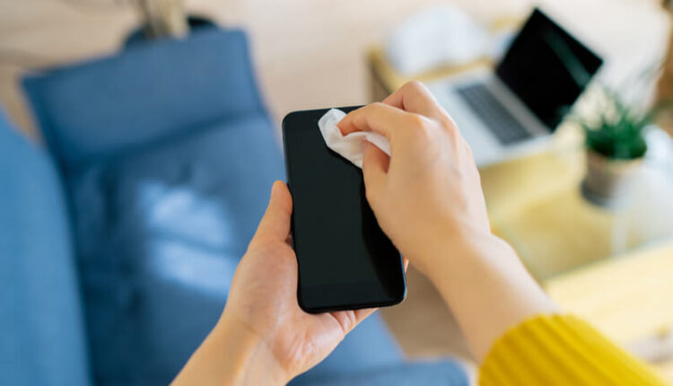 Cep Telefonları Klozet Kapakları Kadar Mikrop Saçıyor