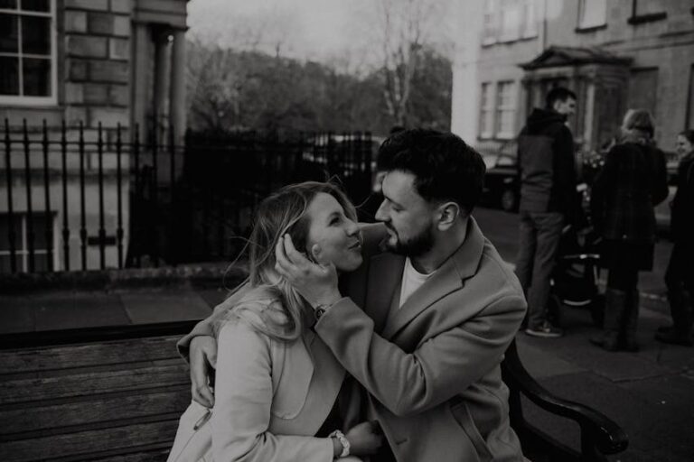 Arkadaş modeli evlilikler daha uzun sürüyor