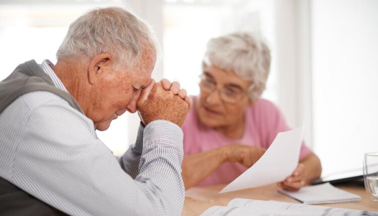 Uzun Süreli Evlilikten Sonra Boşanmanın Olası Sonuçları Nelerdir? 2 Boşanma yetişkin çocukları nasıl etkileyebilir?