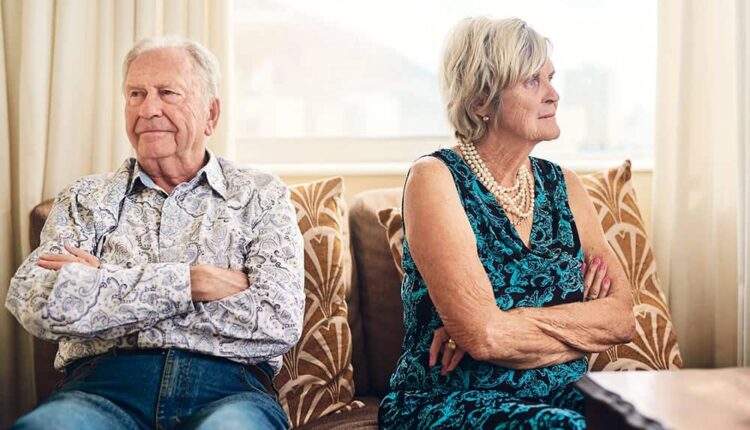 Uzun Süreli Evlilikten Sonra Boşanmanın Olası Sonuçları Nelerdir? 1 Boşanmanın artmasının olası nedenleri nelerdir?