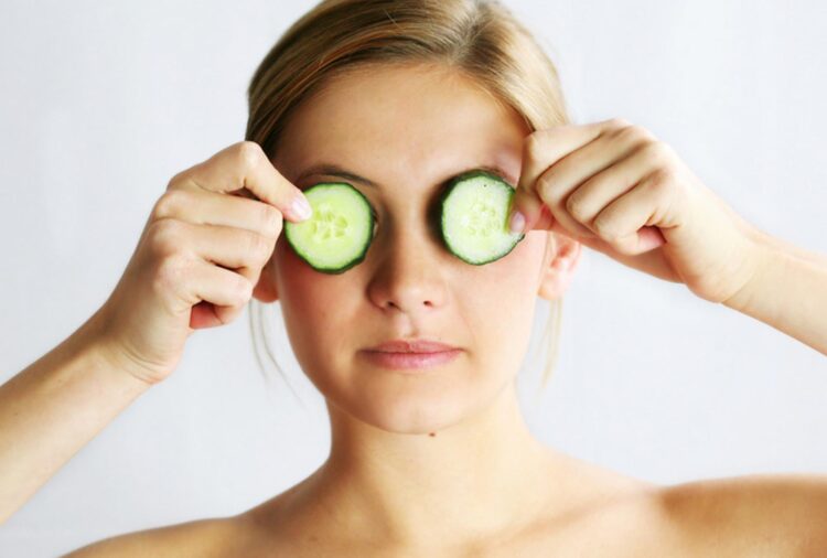 Salatalığın Faydaları Nelerdir? 1 Salatalığın cilde faydaları nelerdir?