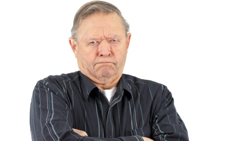 Erkekler neden yaşlandıkça daha huysuz oluyor?