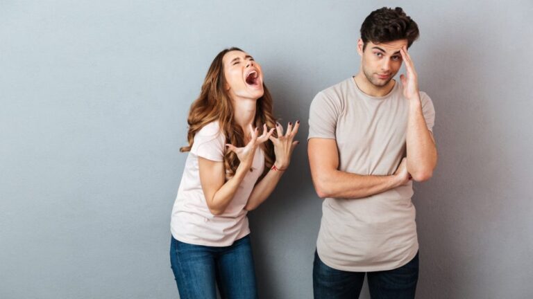 Adet öncesi gerginlik sendromu (PMS) nedir?