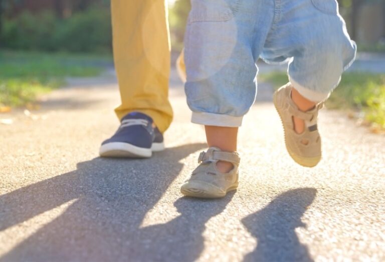 İlk adım ayakkabısı nasıl olmalıdır?