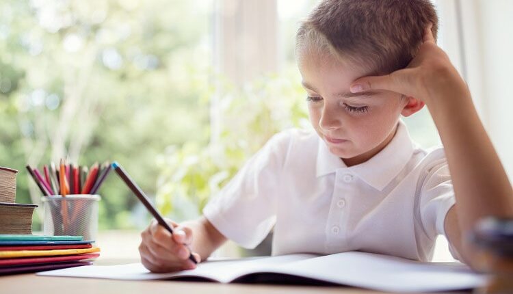 Neden bu kadar çok öğrenci ders çalışmayı sevmiyor?