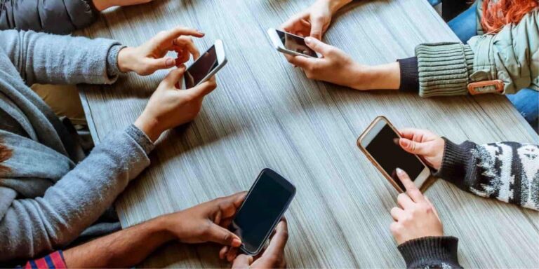 Akıllı Telefon Bağımlılığının Üstesinden Gelmenin 15 Yolu