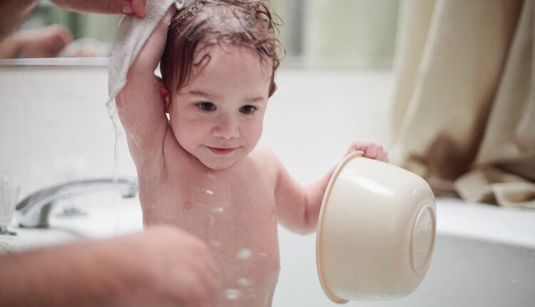 Çocuğunuz için banyo zamanını eğlenceli hale getirebilirsiniz! 3 Çocuklar için banyo ve duş zamanını nasıl daha zevkli hale getirebilirsiniz?