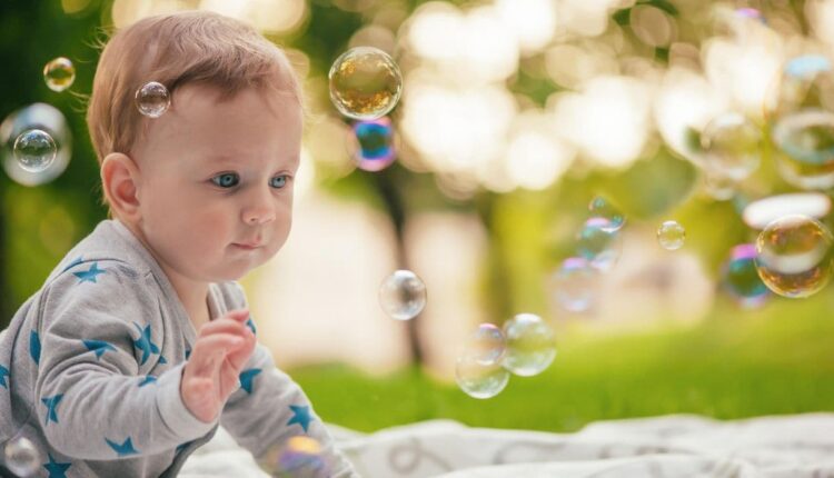 Bebeklerde Duyusal Gelişim