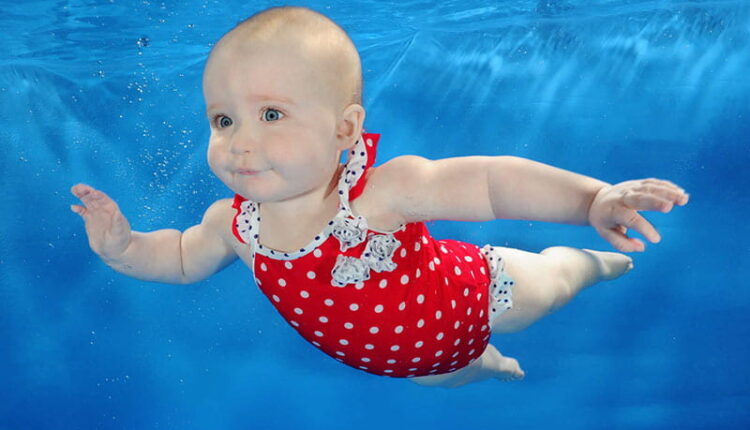 Bebekler Ne Zaman Yüzmeye Başlamalı? 2 Bebekler kaç aylıkken yüzebilir?