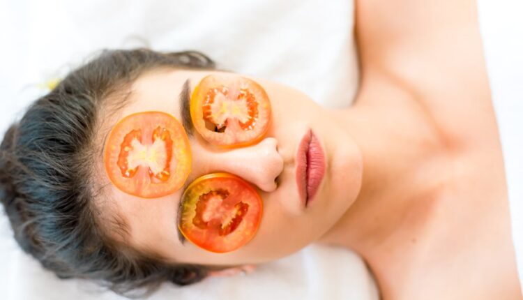 Domatesin cilde faydaları nelerdir? 1 Yüze Ne Sıklıkla Domates Sürmelisiniz
