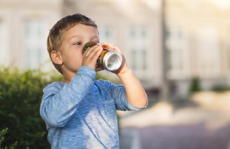 Gazlı İçecekler Çocuğunuz İçin Kötü Olabilir