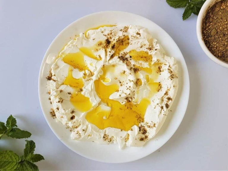 Labne Peynirli Kahvaltı