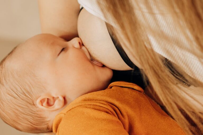 Emzirmek Anneyi Romatizmadan Koruyabilir