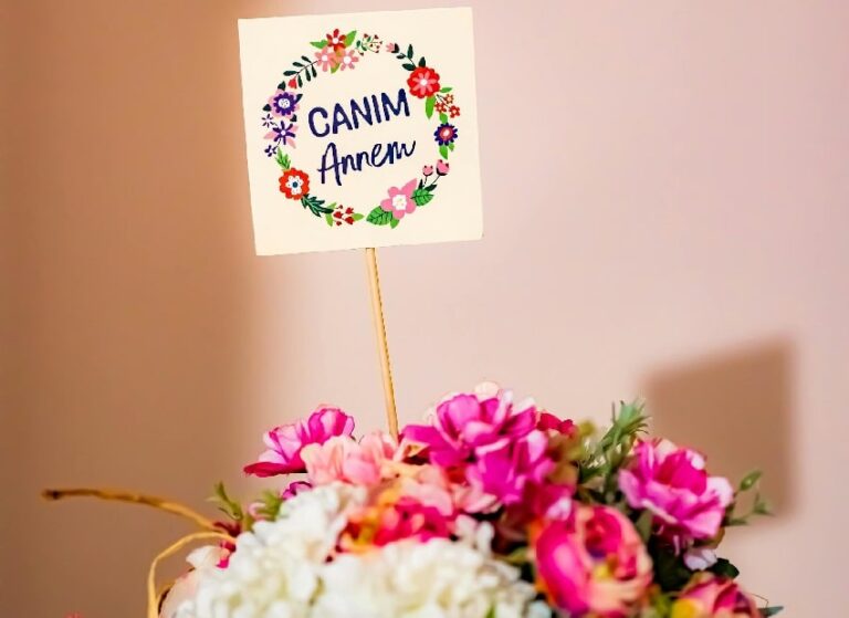 Çiçek Özel Gün Mesajları