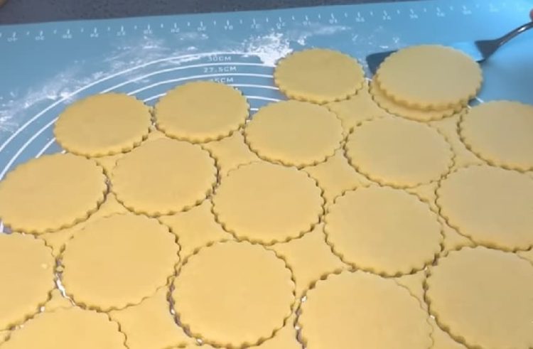 Elmalı Fındıklı Kurabiye Tarifi