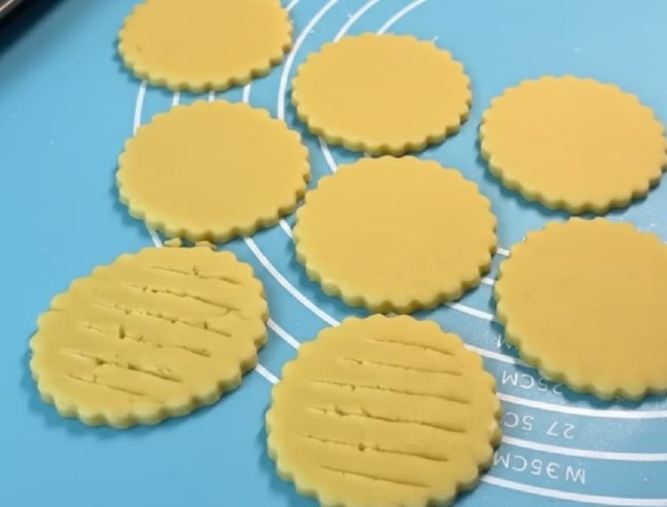 Elmalı Fındıklı Kurabiye Tarifi