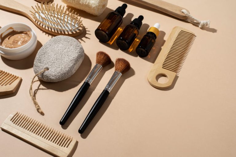 Işıltılı Görünüm İçin Günlük Makyaj Ve Saç Bakım Rutinleri